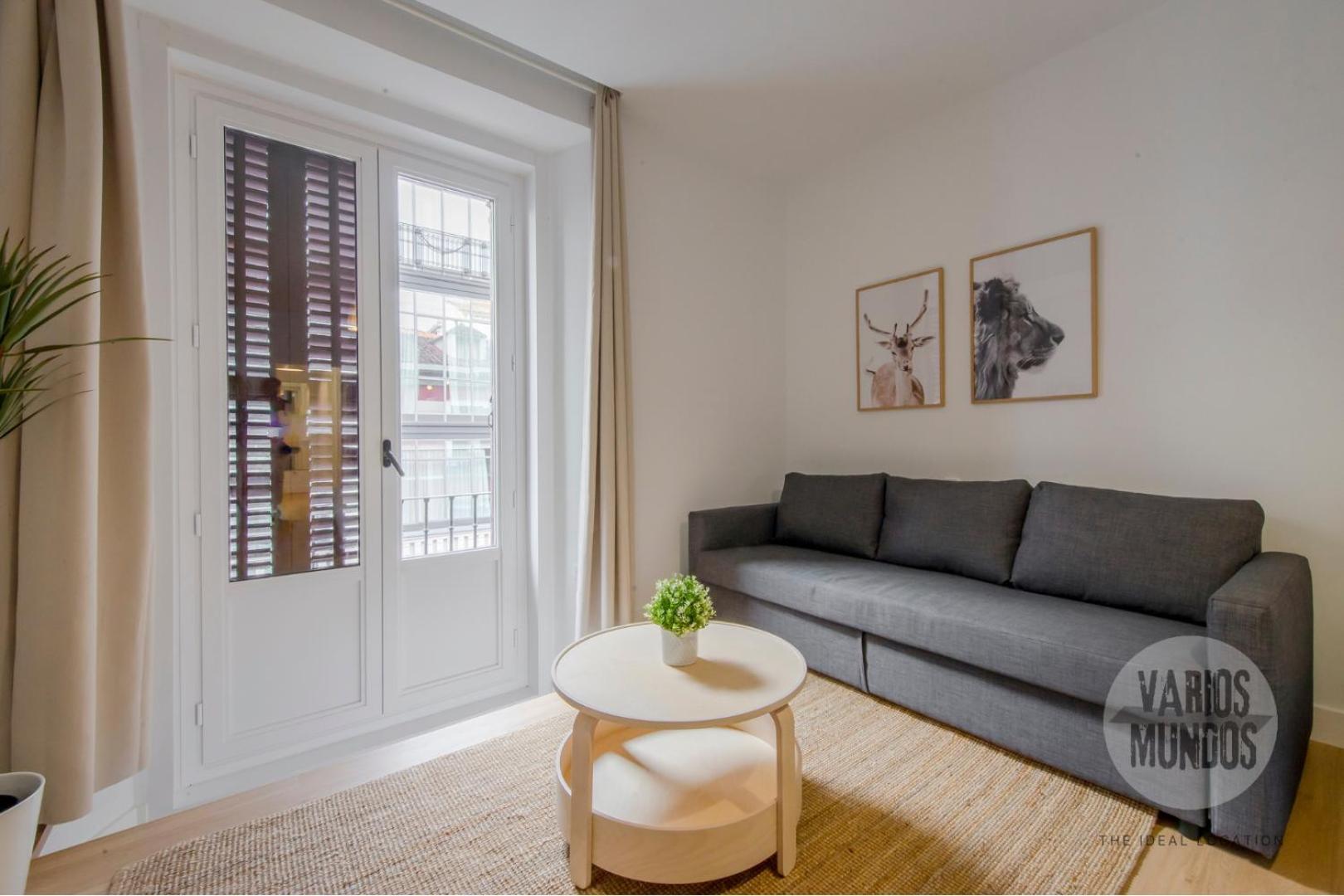 Tu Balcon En Madrid Para 3, Carretas 25 Luaran gambar