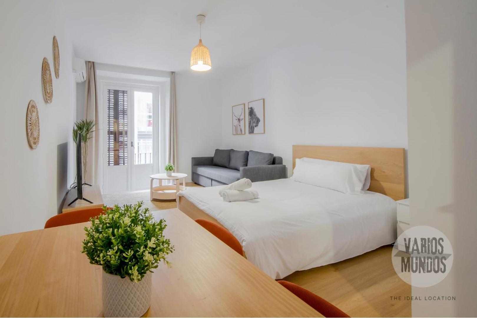 Tu Balcon En Madrid Para 3, Carretas 25 Luaran gambar